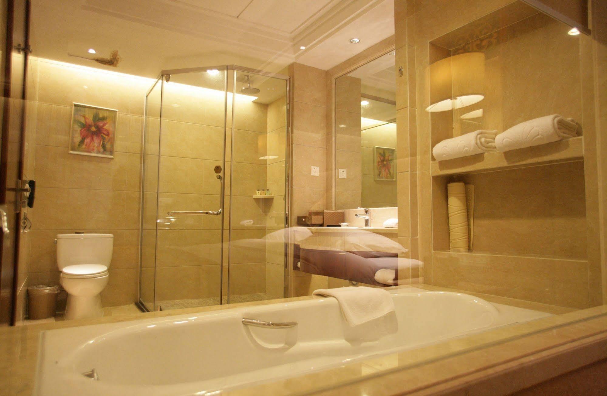 Dongguan Huilihua Hotel Bagian luar foto